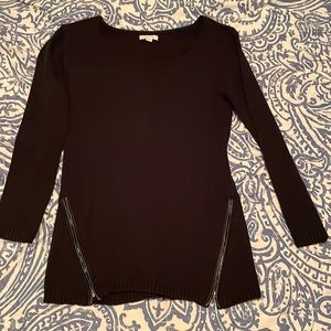 New York and Co black sweater with zipper accents and faux leather trim